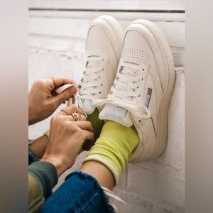 Reebok women’s tennis shoes